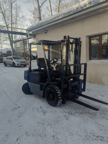 Вилочный погрузчик Komatsu FD 20 T-11 Вилочный погрузчик Komatsu FD 20 T-11